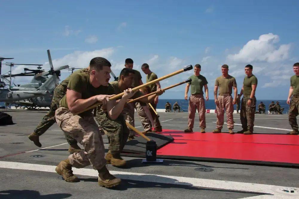 海軍陸戰(zhàn)隊(duì)8免費(fèi)播放，熱血與榮耀的視聽(tīng)盛宴，海軍陸戰(zhàn)隊(duì)8，熱血與榮耀的視聽(tīng)盛宴（免費(fèi)播放）