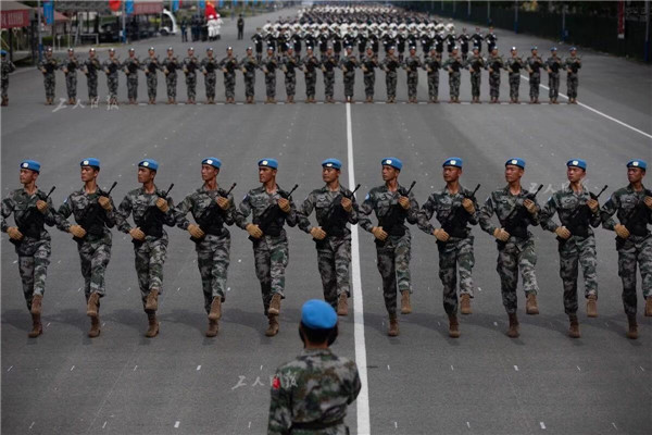 國慶70周年大閱兵完整版直播回放，回顧輝煌瞬間，銘記歷史榮耀，國慶70周年大閱兵回顧，輝煌瞬間與歷史榮耀的銘記