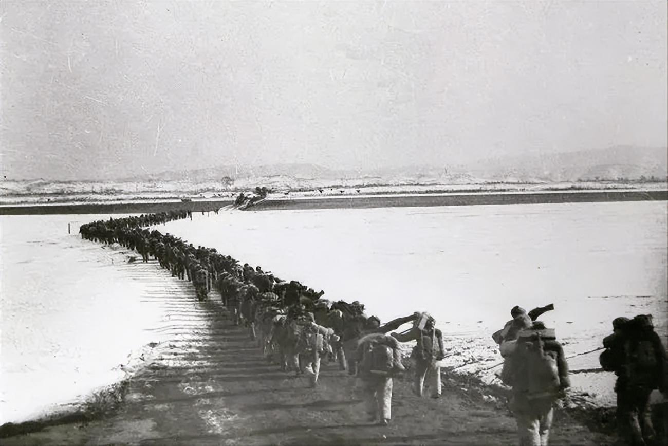 國(guó)防軍事現(xiàn)代化，四個(gè)現(xiàn)代化的深度解讀，國(guó)防軍事現(xiàn)代化與四個(gè)現(xiàn)代化的深度解讀與探討
