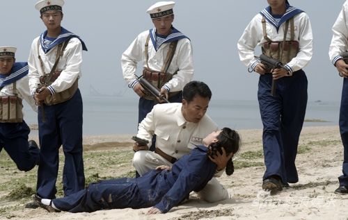 中國(guó)海軍與海盜，電視劇中的英勇形象塑造，中國(guó)海軍與海盜，電視劇中的英勇形象展現(xiàn)