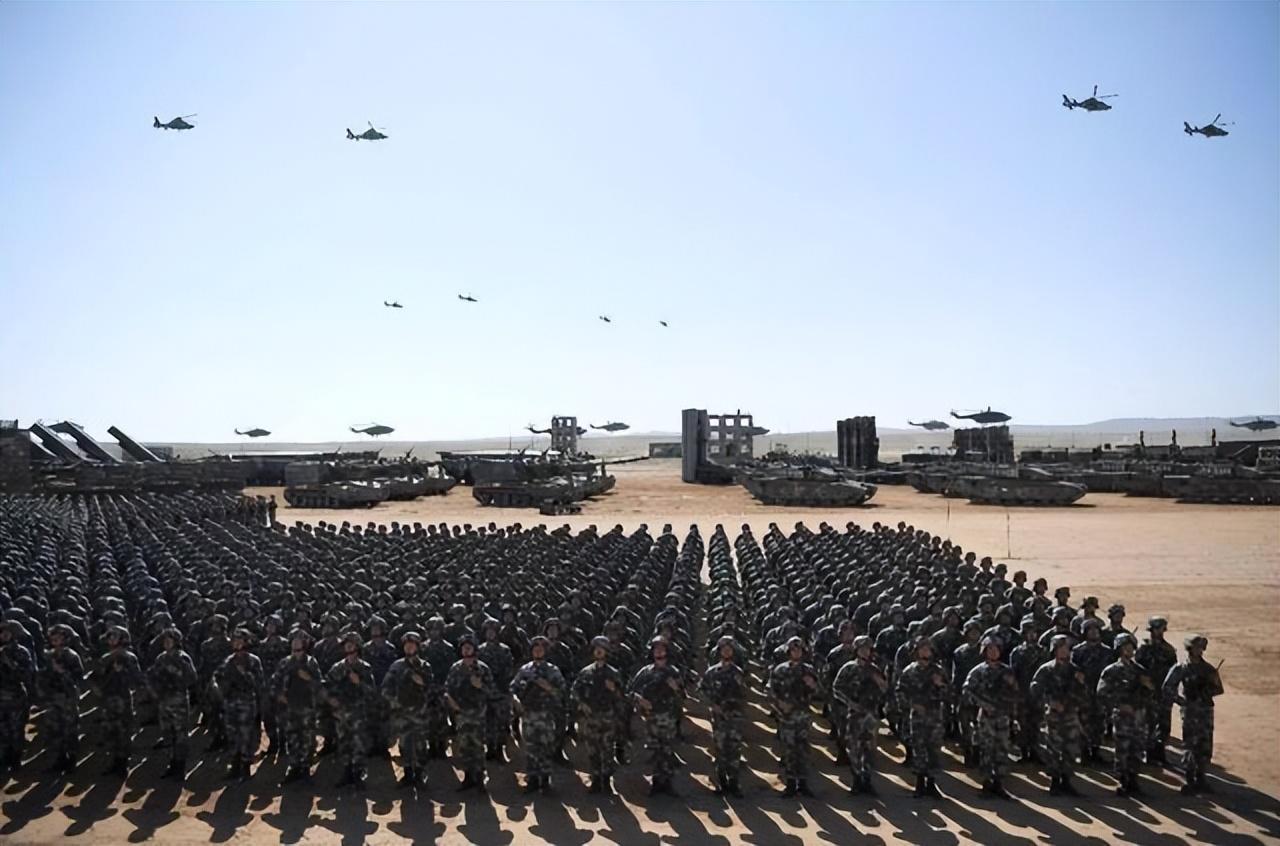 中國(guó)陸軍的主要裝備，邁向現(xiàn)代化的步伐，中國(guó)陸軍裝備現(xiàn)代化邁進(jìn)步伐