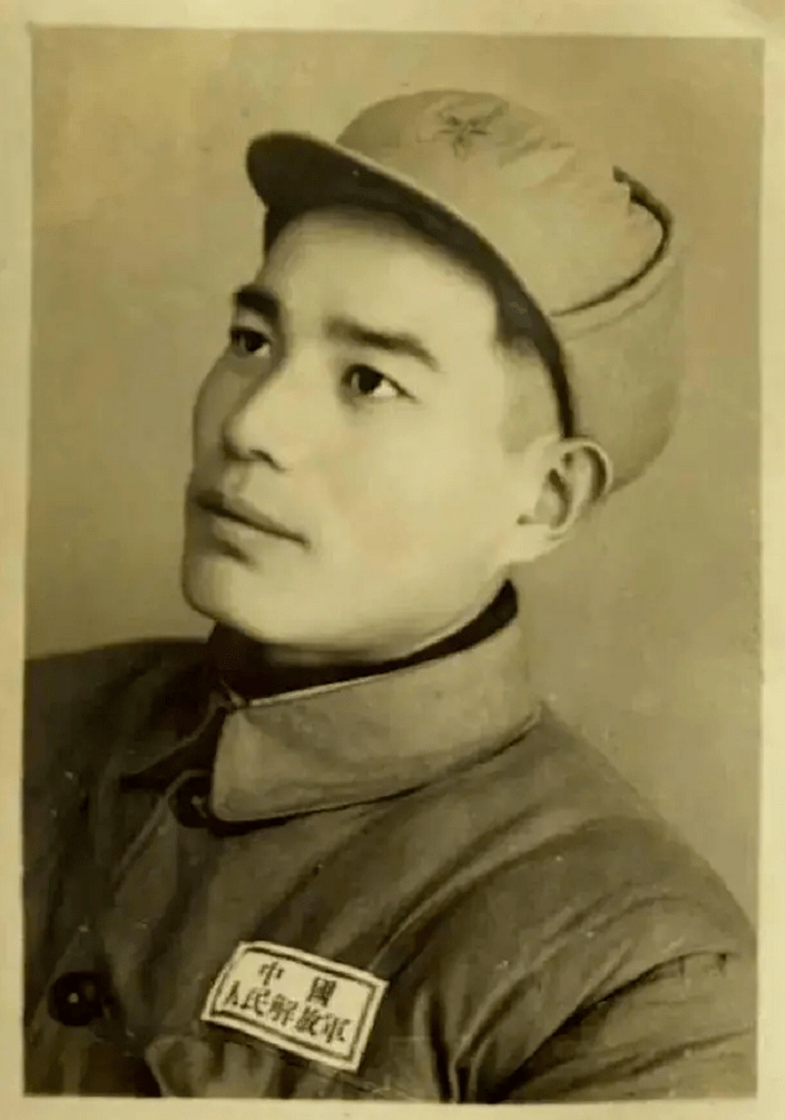 肖思遠(yuǎn)的英雄事跡，時(shí)代之光，英雄永恒，肖思遠(yuǎn)，時(shí)代之光下的英雄事跡，英雄精神永載史冊(cè)