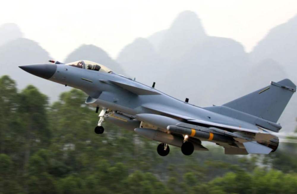 殲-10CE戰(zhàn)斗機性能深度解析，殲-10CE戰(zhàn)斗機性能全面解析