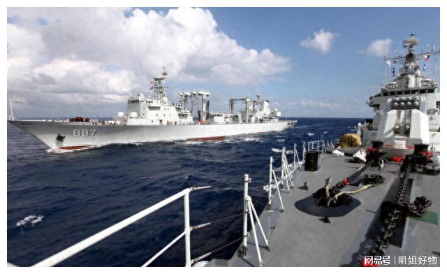 中方突然宣布出兵戰(zhàn)艦，展示實(shí)力還是傳遞信號(hào)？，中方戰(zhàn)艦展示實(shí)力，傳遞明確信號(hào)還是戰(zhàn)略展示？