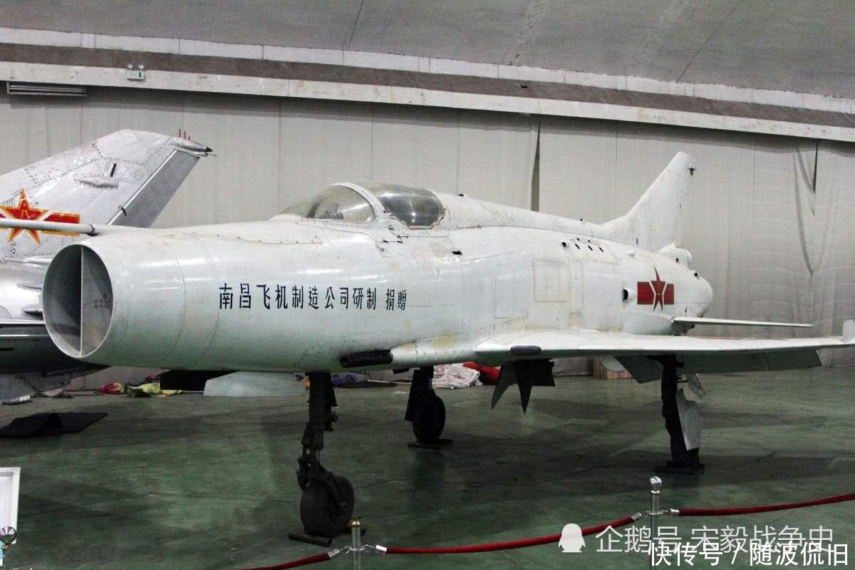 殲-12為何日漸老舊，探究其背后的原因與挑戰(zhàn)，殲-12日漸老舊的背后原因與挑戰(zhàn)探究