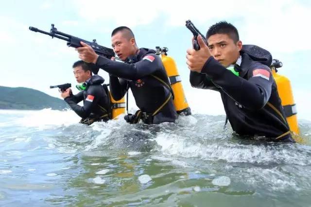 海軍訓(xùn)練視頻，揭示現(xiàn)代化海軍訓(xùn)練的深度與廣度，現(xiàn)代化海軍訓(xùn)練揭秘，深度與廣度全方位展示