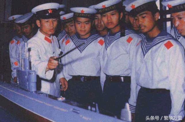 深入了解中國(guó)軍隊(duì)中的07式軍銜，中國(guó)軍隊(duì)中的07式軍銜詳解