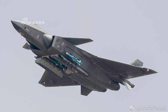 中國空軍成立時(shí)間與發(fā)展戰(zhàn)略要求，歷程、展望與挑戰(zhàn)，中國空軍發(fā)展史，成立時(shí)間、發(fā)展戰(zhàn)略、歷程、展望與挑戰(zhàn)
