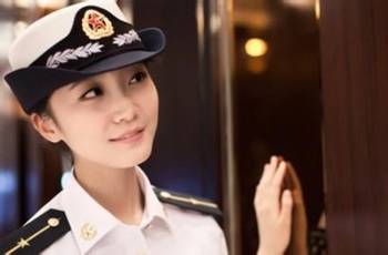 美麗女兵的高潮呻吟，美麗女兵的激情瞬間，高潮中的呼喚