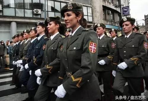 中國女兵圖片油畫，英勇無畏的女性力量之藝術展現(xiàn)，中國女兵油畫，英勇女性力量的藝術展現(xiàn)