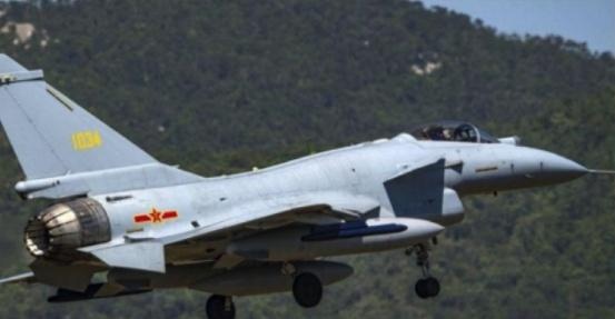 殲-10戰(zhàn)斗機眼鏡蛇機動，空中之舞的藝術(shù)與力量，殲-10戰(zhàn)斗機眼鏡蛇機動，空中舞蹈的藝術(shù)與力量展示