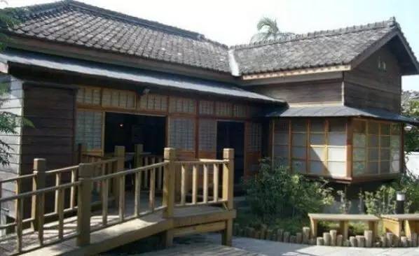 臺(tái)灣農(nóng)村的房子，古老與現(xiàn)代的交融，臺(tái)灣農(nóng)村房屋，古今交融的韻味