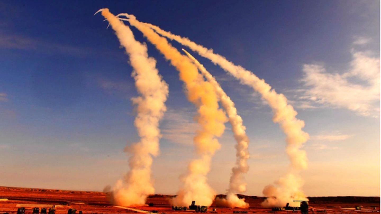 紅旗-12防空導(dǎo)彈發(fā)射，展現(xiàn)中國國防實(shí)力的新篇章，紅旗-12防空導(dǎo)彈發(fā)射揭幕中國國防實(shí)力新篇章