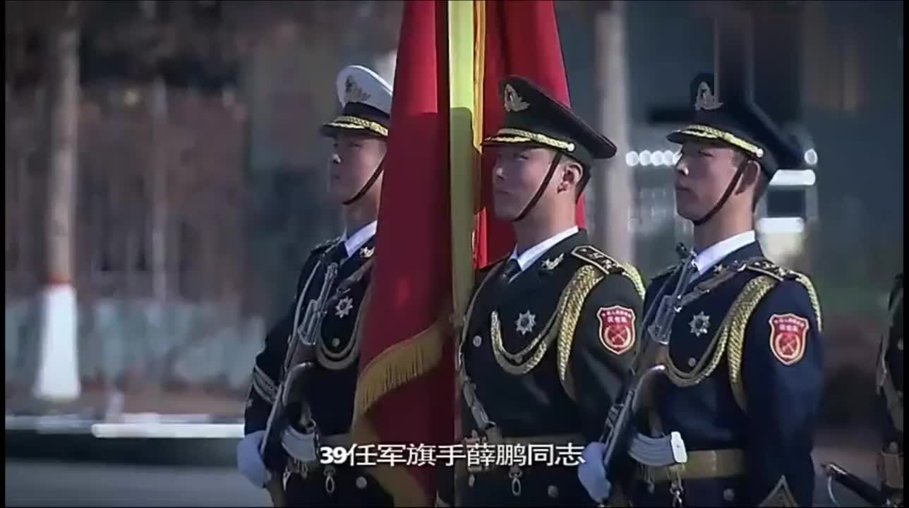 祖國(guó)不會(huì)忘記，三軍儀仗隊(duì)視頻中的榮耀與責(zé)任，三軍儀仗隊(duì)展現(xiàn)榮耀與責(zé)任，祖國(guó)的銘記與擔(dān)當(dāng)
