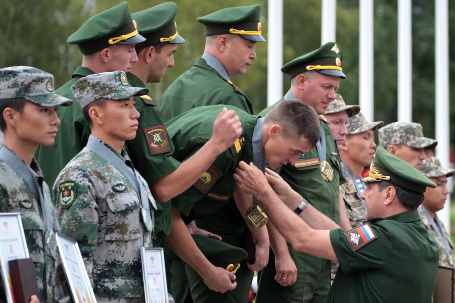 中國軍事新聞最新消息概覽——軍事領(lǐng)域的蓬勃發(fā)展（2020年年度報告），中國軍事領(lǐng)域蓬勃發(fā)展概覽，最新軍事新聞年度報告（2020年）