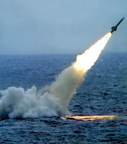 鷹擊-18潛射型導彈，揭示其獨特能力與戰(zhàn)略價值，鷹擊-18潛射型導彈，獨特能力與戰(zhàn)略價值揭秘