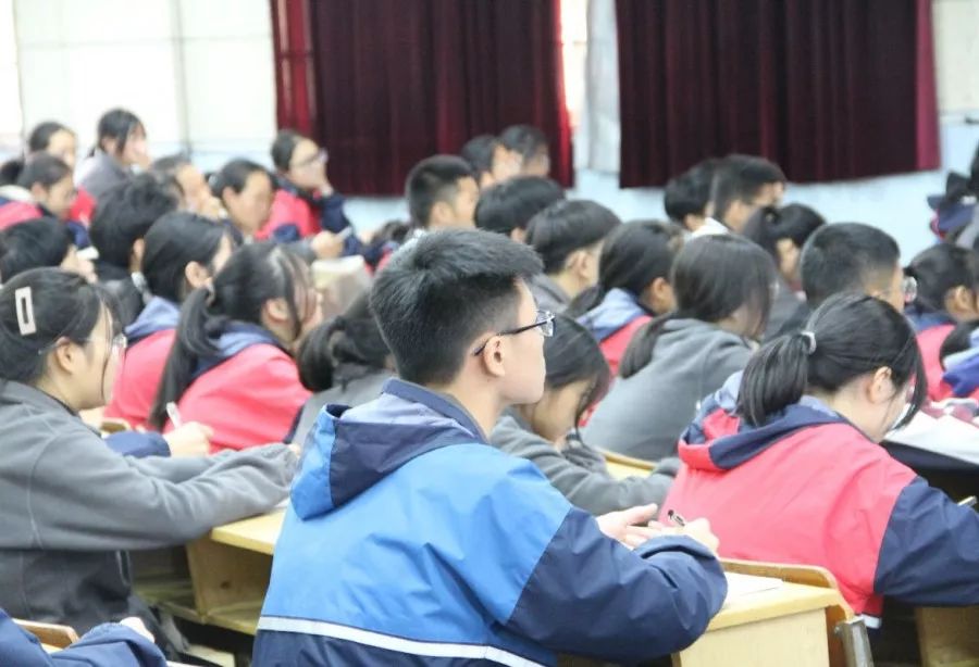 國防要制止的武裝顛覆，國家安全與穩(wěn)定的基石，國防安全基石，制止武裝顛覆，維護(hù)國家安全與穩(wěn)定