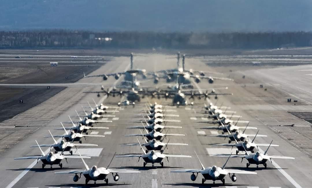 殲-16裝備海軍航空兵，空中力量的嶄新篇章，殲-16裝備海軍航空兵，空中力量新篇章開啟