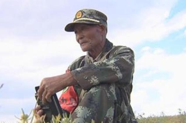 國賓護(hù)衛(wèi)隊(duì)最新視頻展現(xiàn)風(fēng)采，榮耀與責(zé)任并存，國賓護(hù)衛(wèi)隊(duì)風(fēng)采展示，榮耀與責(zé)任同行