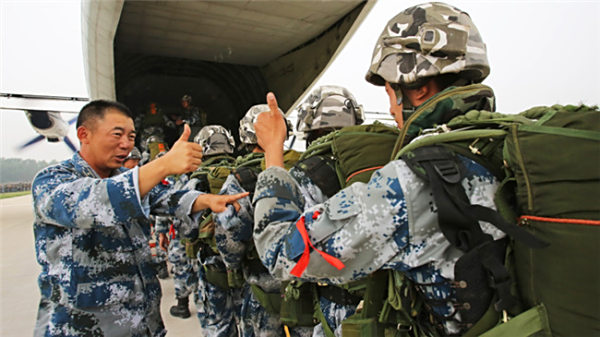 空軍空降兵部隊，榮耀與使命的象征，空軍空降兵部隊的榮耀與使命，空中的守護者