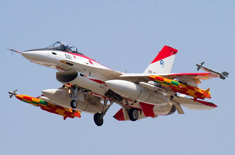 三菱F2戰(zhàn)斗機(jī)，日本空中力量的杰出代表，三菱F2戰(zhàn)斗機(jī)，日本空中力量的璀璨明珠