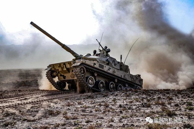 96式，中國坦克的杰出代表，中國坦克杰出代表，96式主戰(zhàn)坦克