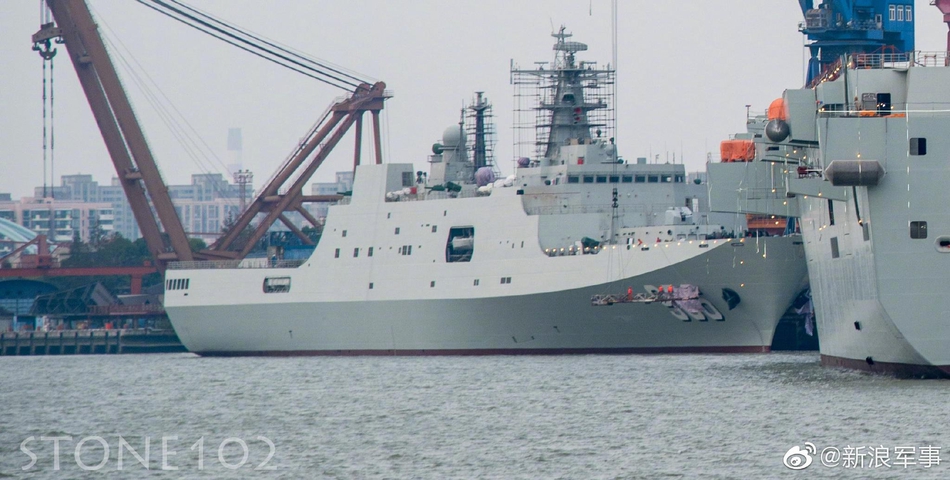 關(guān)于武漢艦船制造基地的071船塢，多少艘艦艇的輝煌成就？，武漢艦船制造基地071船塢，輝煌成就見(jiàn)證多少艦艇榮耀？