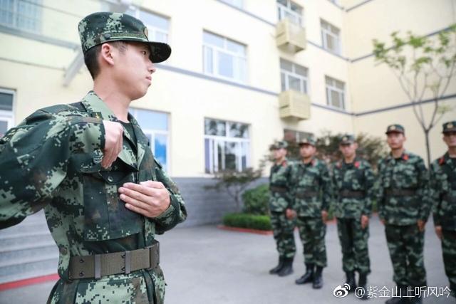 武警穿迷彩服嗎，解析武警迷彩服的起源與發(fā)展，武警迷彩服起源與發(fā)展，解析武警穿迷彩服的歷程