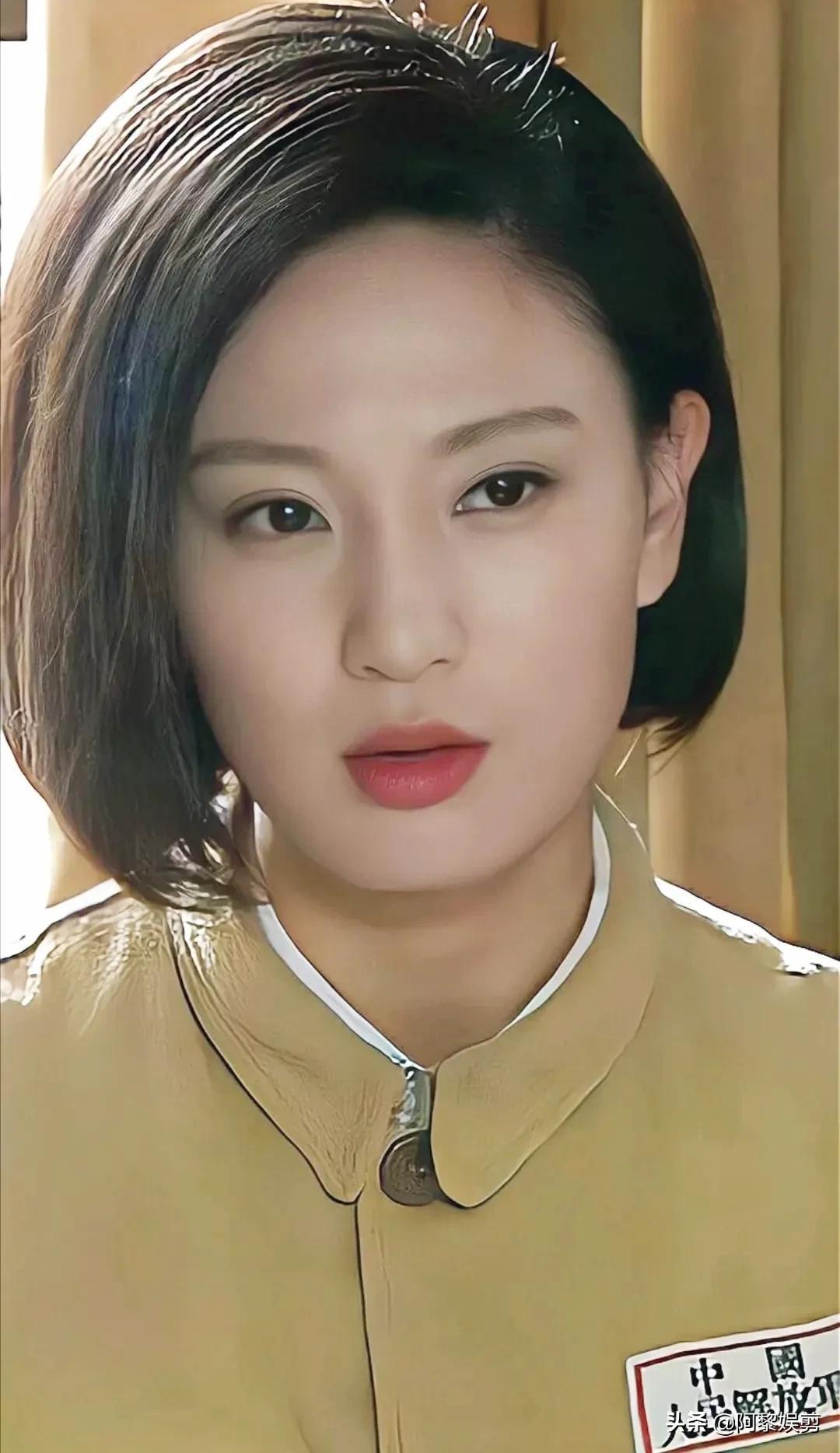 飛行員圖片大全大圖，探索空中英雄的風(fēng)采，飛行員圖片集錦，空中英雄風(fēng)采探索