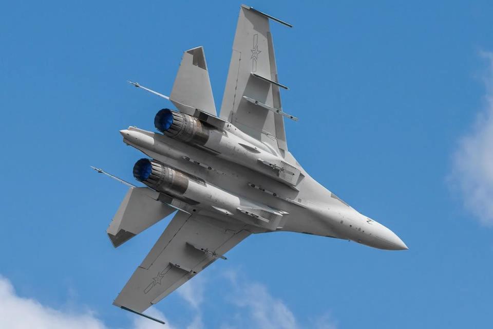 殲-16單座版，空中力量的新標桿，殲-16單座版，空中力量新標桿亮相