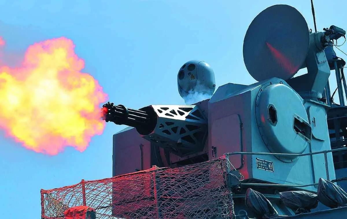 航空母艦在其三十年服役期內(nèi)更換的必要性及其影響，航空母艦三十年服役期內(nèi)的換艦必要性及其深遠(yuǎn)影響